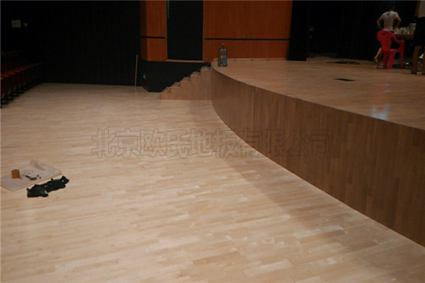 舞台木地板和运动木地板--湖南娄底文化馆成功案例